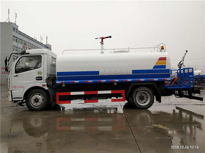 承德市10方雾炮洒水车专业批发与随州汽车维修服务联动解析